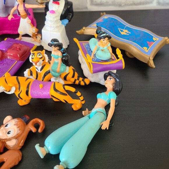 Lot Disney Alladin Figures Toys Assorted - Picture 3 of 9